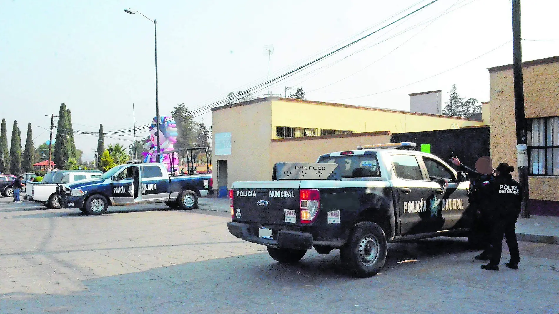 26 ABR POLICIAS LOGRARON_CMYK